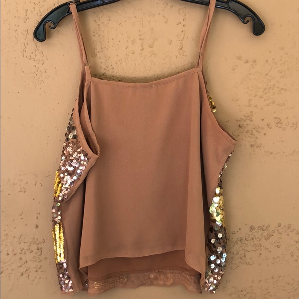 Gold Top - Picture 3 of 3